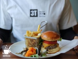 cafe CREEK（カフェ クリーク）のハンバーガー