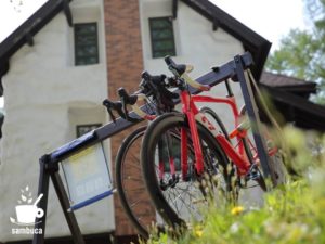 美麻珈琲のバイクラック